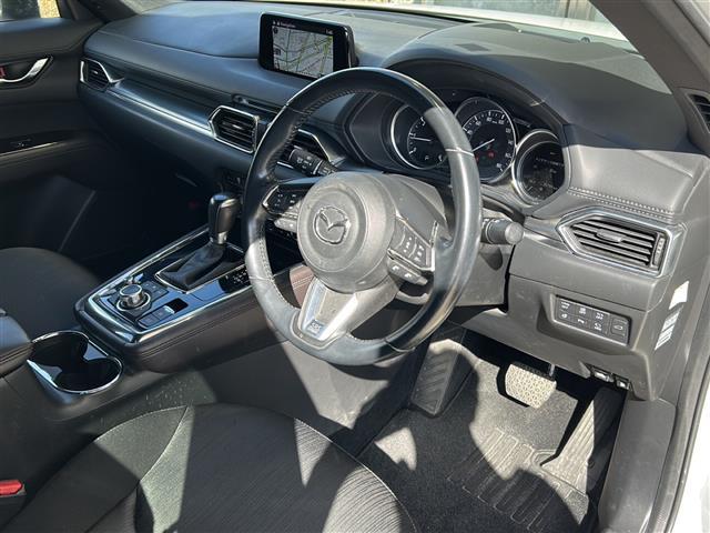 ＣＸ－８ ＸＤプロアクティブ　純正ナビ　シートヒーター　電動リアゲート　ＥＴＣ　ハンドルヒーター　コーナーセンサー　衝突軽減ブレーキ　ブラインドスポットモニター　ヘッドアップディスプレイ　オートホールド　オートハイビーム（19枚目）