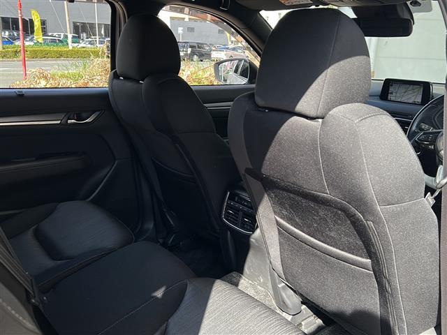 ＣＸ－８ ＸＤプロアクティブ　純正ナビ　シートヒーター　電動リアゲート　ＥＴＣ　ハンドルヒーター　コーナーセンサー　衝突軽減ブレーキ　ブラインドスポットモニター　ヘッドアップディスプレイ　オートホールド　オートハイビーム（25枚目）