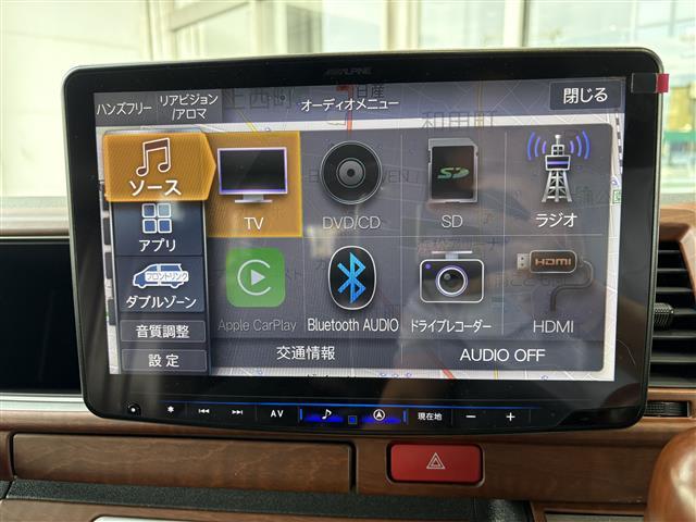 ハイエースワゴン ＧＬ　アルパインナビ／後席モニター　片側パワスラ　パイオニアスピーカー　衝突軽減　レーンキープ　コーナーセンサー前後　全方位　１００Ｖ充電　ドラレコ前後　ＥＴＣ　デジタルインナーミラー　社外マット（4枚目）