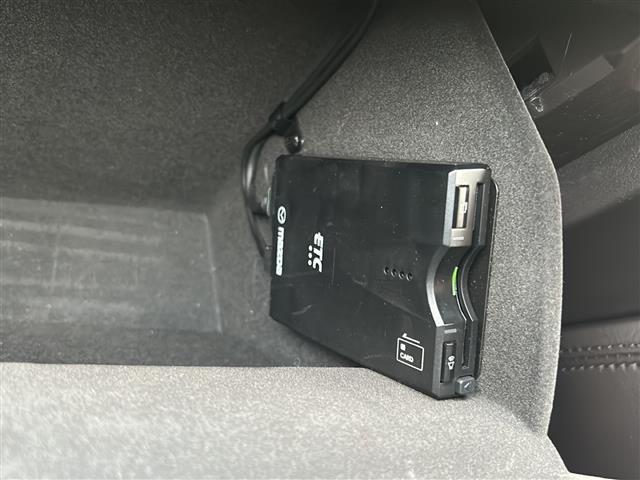 ＣＸ－８ ２５Ｓ　Ｌパッケージ　純正ナビ　レーダークルーズコントロール　ドライブレコーダー　全方位カメラ　ＥＴＣ　パワーバックドア　ルーフレール　レーンキープアシスト　シートヒーター　エアシート　ハンドルヒーター　コーナーセンサー（18枚目）