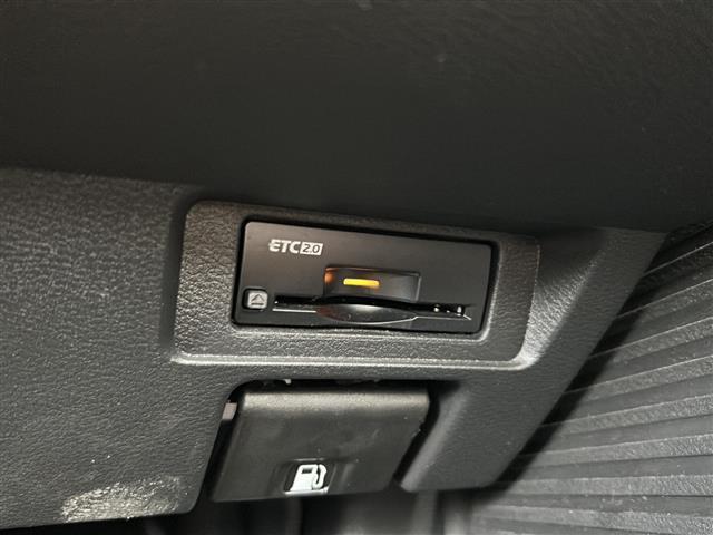 ノート Ｘ　純正ナビ　全方位カメラ　ＥＴＣ　レーンキープアシスト　デジタルインナーミラー　ＢＳＭ　コーナーセンサー　置くだけ充電　オートホールド　オートライト　オートハイビーム　ドライブレコーダー　ＬＥＤヘッド（16枚目）