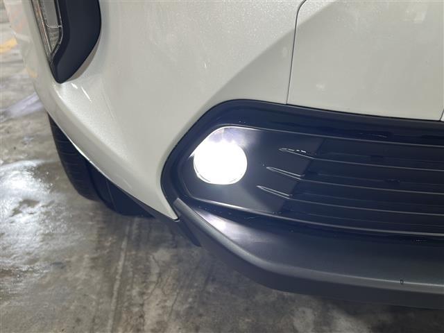 ヤリスクロス Z ウルバーノ 純正ナビ レーダークルーズコントロール レーンキープアシスト プリクラッシュセーフティー パノラミックビューモニター ステアリングヒーター パワーシート シートヒーター SOSコール ステリも ETC(40枚目)