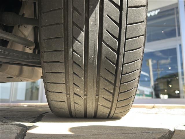 ヴェゼル ハイブリッドＸ　社外ＳＤナビ・ＤＶＤ・ＣＤ・ワンセグＴＶ・ＵＳＢ・ｉＰｏｄ・ＡＭ・ＦＭ・ＶＴＲ・プリクラッシュ・バックカメラ・パドルシフト・クルーズコントロール・ステアリングリモコン・横滑り防止・純正アルミホイール（41枚目）