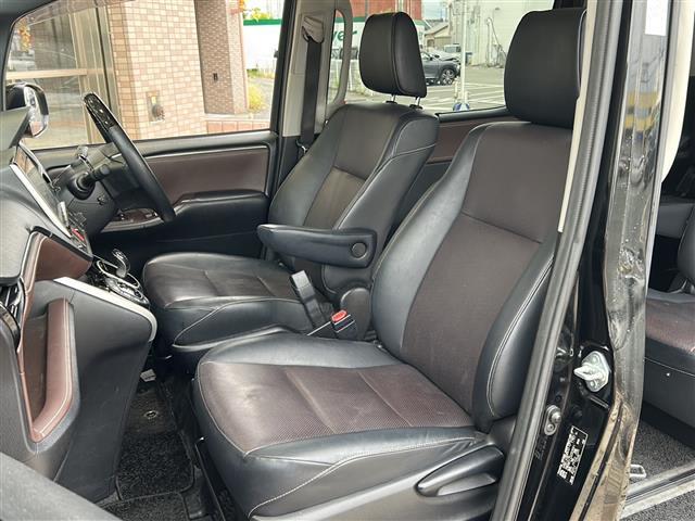 エスクァイア ハイブリッドGi 純正ナビ(AM FM フルセグ SD )レザーシート D+N席シートヒーター ETC バックカメラ クルーズコントロール テレビキャンセラー オートマチックハイビーム オートライト(14枚目)