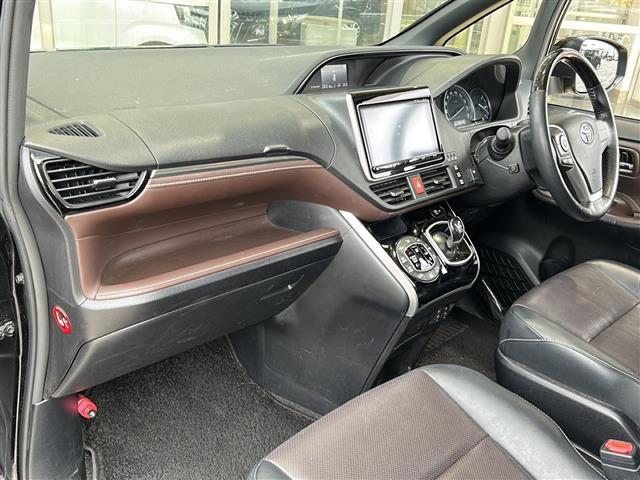 エスクァイア ハイブリッドGi 純正ナビ(AM FM フルセグ SD )レザーシート D+N席シートヒーター ETC バックカメラ クルーズコントロール テレビキャンセラー オートマチックハイビーム オートライト(15枚目)