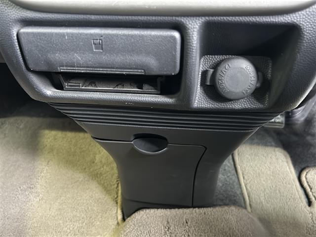 アルトラパン Xセレクション シートヒーター アイドリングストップ プッシュスタート スマートキー バックカメラ 純正フロアマット 純正アルミホイール オートエアコン フォグランプ パワーステアリング パワーウィンドウ(10枚目)