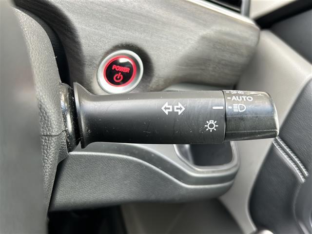 フリード+ハイブリッド ハイブリッドG・ホンダセンシング 両側パワースライドドア レーダークルーズコントロール ETC 純正ナビ スマートキー レーンキープ オートライト ステアリングリモコン 衝突軽減ブレーキ バックカメラ LEDヘッドライト スペアキー(13枚目)