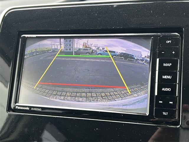 セレナ ハイウェイスター 社外ナビ フリップダウンモニター エマージェンシーブレーキ 両側パワスラ 前後ドラレコ ETC LEDヘッドライト 純正アルミ バックカメラ レー探 車線逸脱警報 アイドリングストップ 横滑り防止装置(3枚目)