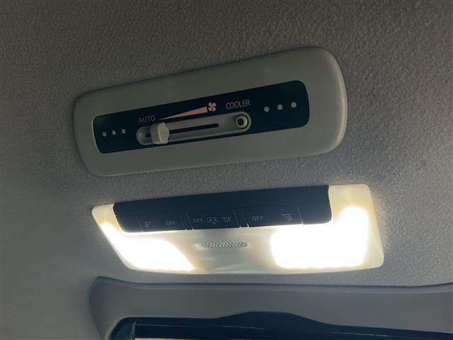 セレナ ハイウェイスター 社外ナビ フリップダウンモニター エマージェンシーブレーキ 両側パワスラ 前後ドラレコ ETC LEDヘッドライト 純正アルミ バックカメラ レー探 車線逸脱警報 アイドリングストップ 横滑り防止装置(18枚目)