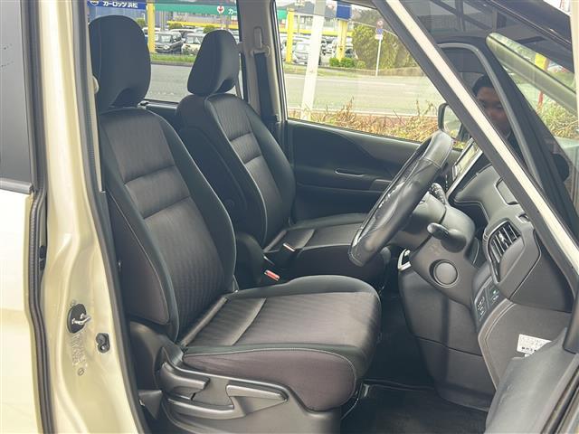 セレナ ハイウェイスター 社外ナビ フリップダウンモニター エマージェンシーブレーキ 両側パワスラ 前後ドラレコ ETC LEDヘッドライト 純正アルミ バックカメラ レー探 車線逸脱警報 アイドリングストップ 横滑り防止装置(24枚目)