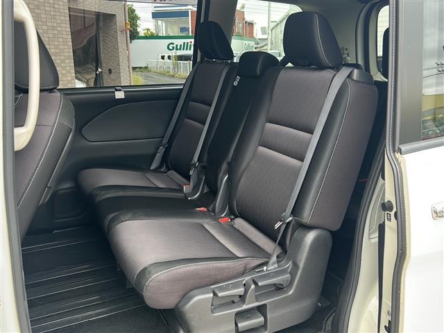 セレナ ハイウェイスター 社外ナビ フリップダウンモニター エマージェンシーブレーキ 両側パワスラ 前後ドラレコ ETC LEDヘッドライト 純正アルミ バックカメラ レー探 車線逸脱警報 アイドリングストップ 横滑り防止装置(30枚目)