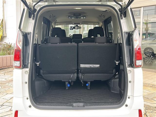 セレナ ハイウェイスター 社外ナビ フリップダウンモニター エマージェンシーブレーキ 両側パワスラ 前後ドラレコ ETC LEDヘッドライト 純正アルミ バックカメラ レー探 車線逸脱警報 アイドリングストップ 横滑り防止装置(31枚目)