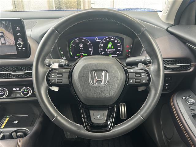 ＺＲ－Ｖ ｅ：ＨＥＶ　Ｚ　純正ナビ・ＡＭ／ＦＭ・ＣＤ・ＤＶＤ・Ｂｌｕｅｔｏｏｔｈ・ＵＳＢ端子・フルセグＴＶ・主要装備・置くだけ充電・ドライブレコーダー・電動リアゲート・ＥＴＣ２．０・シートヒーター・パワーシート・純正マット（6枚目）