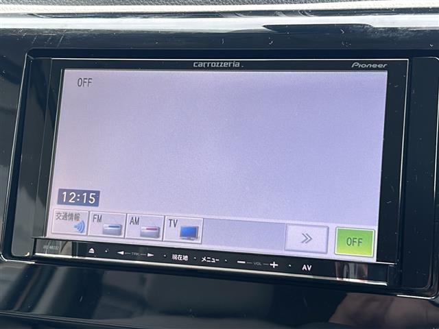 デイズ J 社外ナビ エマージェンシーブレーキー 横滑り防止装置 バックカメラ ハロゲンヘッドライト 純正ホイールキャップ 純正フロアマット ヘッドライトレベライザー ベンチシート ETC リモコンキー(4枚目)