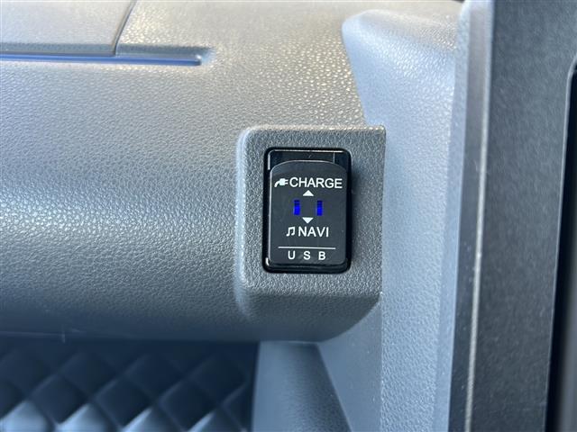 タント カスタムRS 純正ナビ フルセグテレビ アラウンドビューモニター ETC 両側パワースライドドア 前席シートヒーター ハーフレザーシート スマートキー プッシュスタート LED 後席モニター アイドリングストップ(13枚目)