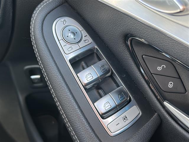 ＧＬＣ ＧＬＣ２２０ｄ　４マチックスポーツ　純正ナビ・衝突軽減・レーンキープ・追従クルコン・ＢＳＭ・コーナーセンサー前後・全方位カメラ・ＨＵＤ・ハンドルアシスト・ビルトインＥＴＣ・電動リアゲート・ドラレコ前・パワーシートＤ／Ｎ席　暖シート（19枚目）