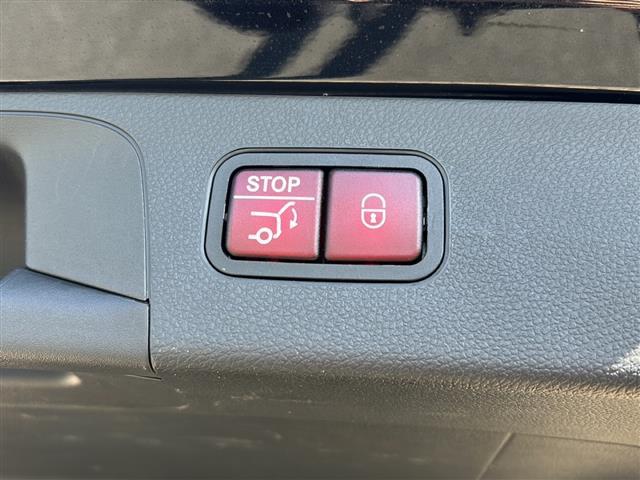 ＧＬＣ ＧＬＣ２２０ｄ　４マチックスポーツ　純正ナビ・衝突軽減・レーンキープ・追従クルコン・ＢＳＭ・コーナーセンサー前後・全方位カメラ・ＨＵＤ・ハンドルアシスト・ビルトインＥＴＣ・電動リアゲート・ドラレコ前・パワーシートＤ／Ｎ席　暖シート（20枚目）