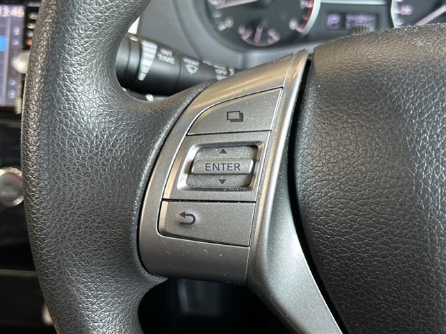 ティアナ XE 純正ナビ・横滑り防止・盗難防止装置・バックカメラ・ビルトインETC・純正フロアマット・純正アルミホイール・キセノンヘッドライト・オートライト・フォグランプ・ステリモ・スマートキー・プッシュ(9枚目)