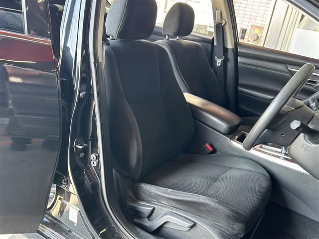 ティアナ XE 純正ナビ・横滑り防止・盗難防止装置・バックカメラ・ビルトインETC・純正フロアマット・純正アルミホイール・キセノンヘッドライト・オートライト・フォグランプ・ステリモ・スマートキー・プッシュ(20枚目)