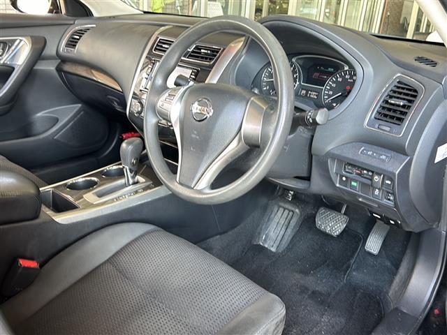 ティアナ XE 純正ナビ・横滑り防止・盗難防止装置・バックカメラ・ビルトインETC・純正フロアマット・純正アルミホイール・キセノンヘッドライト・オートライト・フォグランプ・ステリモ・スマートキー・プッシュ(21枚目)