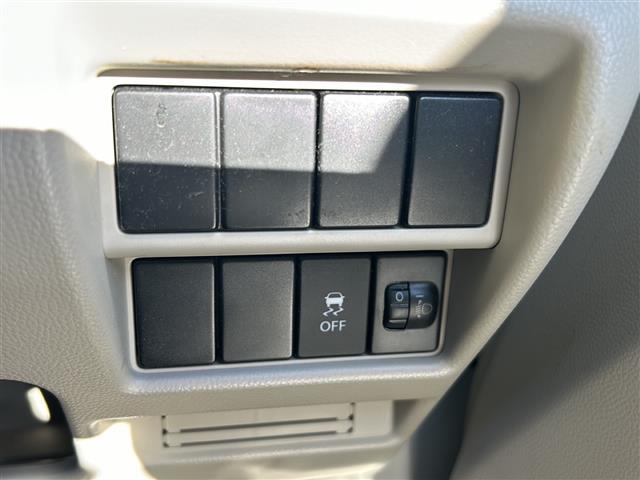 ワゴンR FA 社外ナビ・DVD・CD・AM・FM・ワンセグTV・パワーウインドウ・パワーステアリング・純正フロアマット・純正ホイールキャップ・リモコンキー・スペアキー・ETC・ワンオーナー・ドアバイザー・ハロゲン(9枚目)