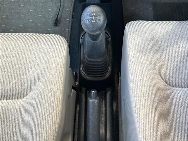 ワゴンR FA 社外ナビ・DVD・CD・AM・FM・ワンセグTV・パワーウインドウ・パワーステアリング・純正フロアマット・純正ホイールキャップ・リモコンキー・スペアキー・ETC・ワンオーナー・ドアバイザー・ハロゲン(10枚目)