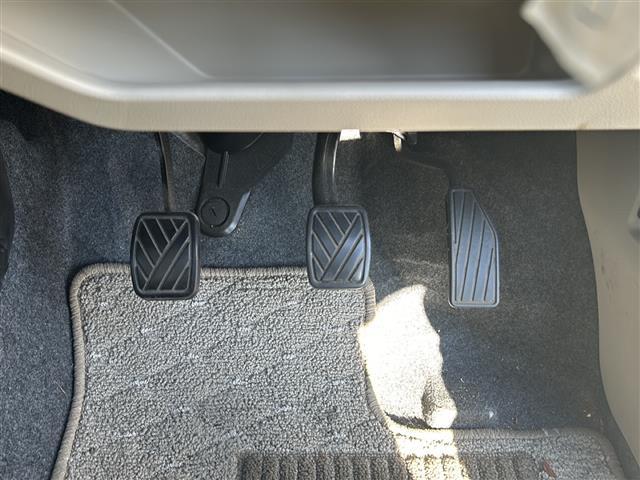 ワゴンR FA 社外ナビ・DVD・CD・AM・FM・ワンセグTV・パワーウインドウ・パワーステアリング・純正フロアマット・純正ホイールキャップ・リモコンキー・スペアキー・ETC・ワンオーナー・ドアバイザー・ハロゲン(15枚目)