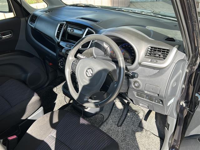 ソリオバンディット ベースグレード オーディオ・両側パワスラ・ドラレコ前・社外フロアマット・純正アルミホイール・キセノンヘッドライト・オートライト・フォグランプ・スマートキー・プッシュスタート・オートエアコン・Wエアバック・ス(17枚目)