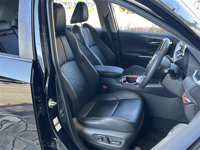 RAV4 アドベンチャー オフロードパッケージ ナビ・サンルーフ・TRDフロント/バックドアガーニッシュ・衝突軽減・レーンキープ・追従クルコン・コーナーセンサー前後・バックカメラ・ETC・ドラレコ前後・パワーシートD席・レザーシート LED(22枚目)