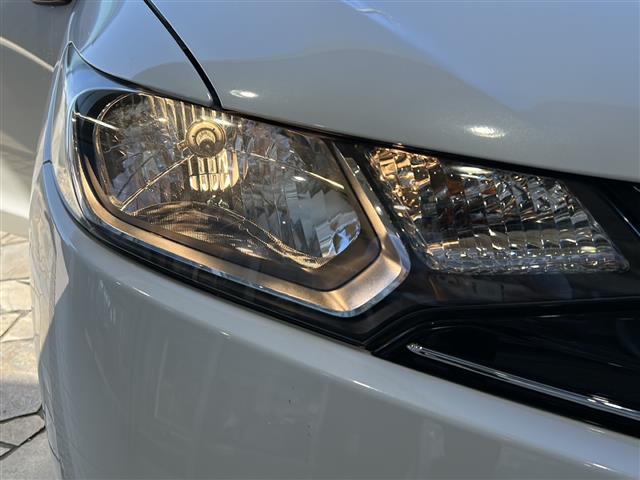 フィット 13G・Fパッケージ 社外ナビ・Bluetooth・CD・AUX・AM・FM・バックカメラ・横滑り防止装置・ステアリングリモコン・純正フロアマット・純正ホイールキャップ・プッシュスタート・スマートキー・アイドリングストップ(36枚目)