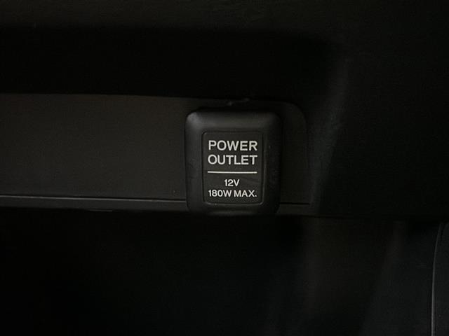 フリード G ジャストセレクション 純正メモリナビ・DVD・CD・AM・FM・Bluetooth・ワンセグTV・バックカメラ・ステアリングリモコン・ドライブレコーダー前・横滑り防止・社外フロアマット・純正ホイールキャップ・両側パワスラ(14枚目)