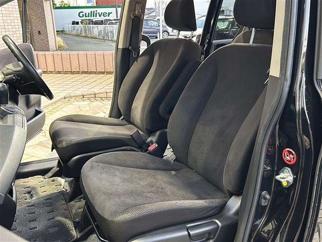 フリード G ジャストセレクション 純正メモリナビ・DVD・CD・AM・FM・Bluetooth・ワンセグTV・バックカメラ・ステアリングリモコン・ドライブレコーダー前・横滑り防止・社外フロアマット・純正ホイールキャップ・両側パワスラ(21枚目)