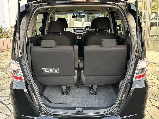 フリード G ジャストセレクション 純正メモリナビ・DVD・CD・AM・FM・Bluetooth・ワンセグTV・バックカメラ・ステアリングリモコン・ドライブレコーダー前・横滑り防止・社外フロアマット・純正ホイールキャップ・両側パワスラ(29枚目)