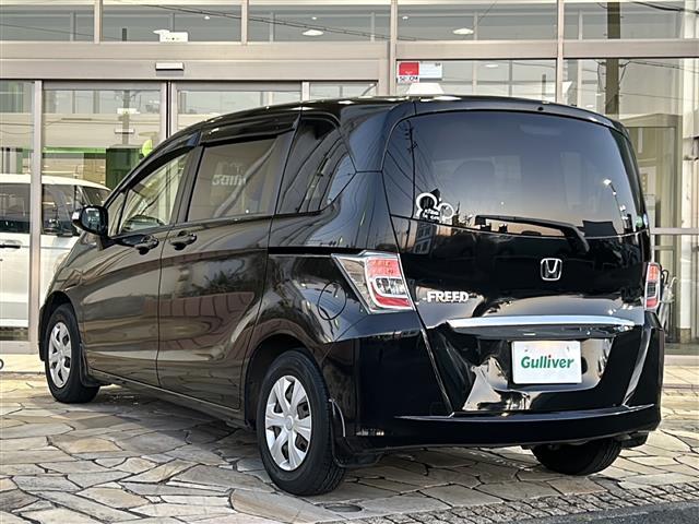 フリード G ジャストセレクション 純正メモリナビ・DVD・CD・AM・FM・Bluetooth・ワンセグTV・バックカメラ・ステアリングリモコン・ドライブレコーダー前・横滑り防止・社外フロアマット・純正ホイールキャップ・両側パワスラ(43枚目)