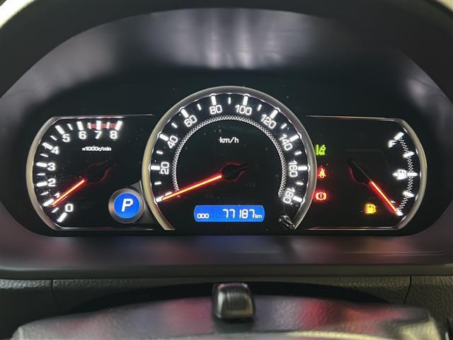 ヴォクシー ZS 煌 純正ナビ・両側パワスラ・後席モニター・衝突軽減・レーンキープ・バックカメラ・ビルトインETC・ドラレコ前後・純正フロアマット・純正アルミホイール・LEDヘッドライト・オートライト・オートハイビーム(11枚目)