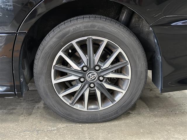 ヴォクシー ZS 煌 純正ナビ・両側パワスラ・後席モニター・衝突軽減・レーンキープ・バックカメラ・ビルトインETC・ドラレコ前後・純正フロアマット・純正アルミホイール・LEDヘッドライト・オートライト・オートハイビーム(40枚目)