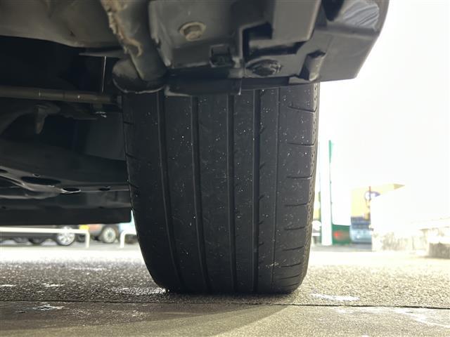 ヴォクシー ZS 煌 純正ナビ・両側パワスラ・後席モニター・衝突軽減・レーンキープ・バックカメラ・ビルトインETC・ドラレコ前後・純正フロアマット・純正アルミホイール・LEDヘッドライト・オートライト・オートハイビーム(41枚目)