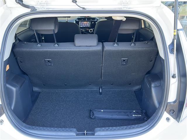 アクア S 純正ナビ(Bluetooth AM FM AUX) 前後コーナーセンサー 純正フロアマット ビルトインETC トヨタセーフティセンス パワーステアリング パワーウインドウ(28枚目)