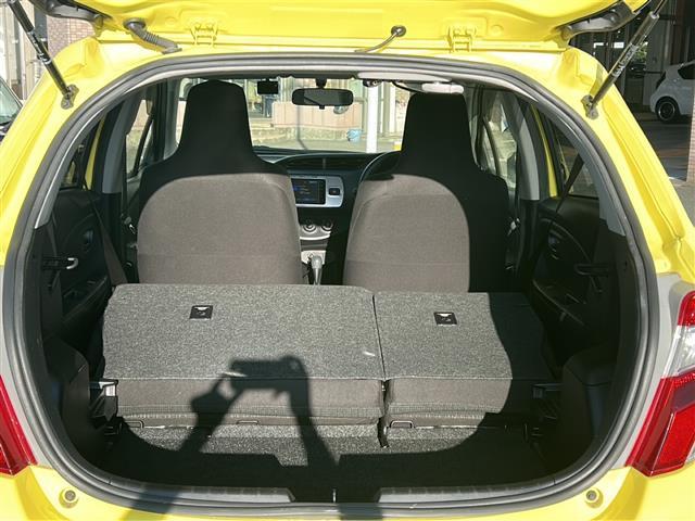 ヴィッツ F 純正ナビ(AM FM CD DVD SD ワンセグテレビ Bluetooth AUX)ドラレコ ETC 純正フロアマット 純正ホイールキャップ ステアリングリモコン アイドリングス(19枚目)