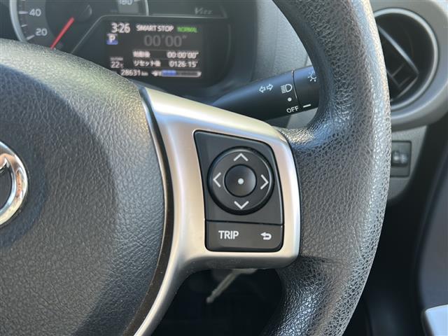 ヴィッツ F 純正ナビ(AM FM CD DVD SD ワンセグテレビ Bluetooth AUX)ドラレコ ETC 純正フロアマット 純正ホイールキャップ ステアリングリモコン アイドリングス(24枚目)