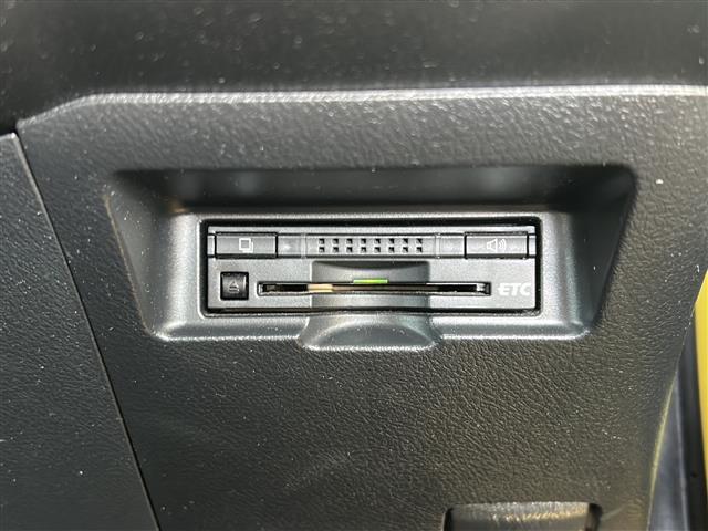 ヴィッツ F 純正ナビ(AM FM CD DVD SD ワンセグテレビ Bluetooth AUX)ドラレコ ETC 純正フロアマット 純正ホイールキャップ ステアリングリモコン アイドリングス(30枚目)