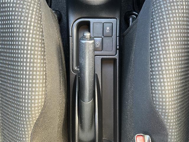 ヴィッツ F 純正ナビ(AM FM CD DVD SD ワンセグテレビ Bluetooth AUX)ドラレコ ETC 純正フロアマット 純正ホイールキャップ ステアリングリモコン アイドリングス(37枚目)