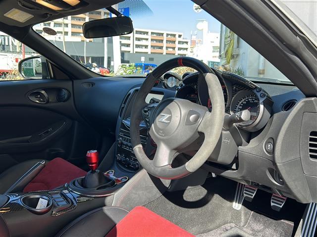 フェアレディZ ニスモ 19インチADVANアルミ HKSメタルキャタライザー&オイルクーラー NISMOマフラー&タワーバー BOSEスピーカー 3眼メーター HIDライト ビルトインETC レカロシート 横滑り防止装置(20枚目)