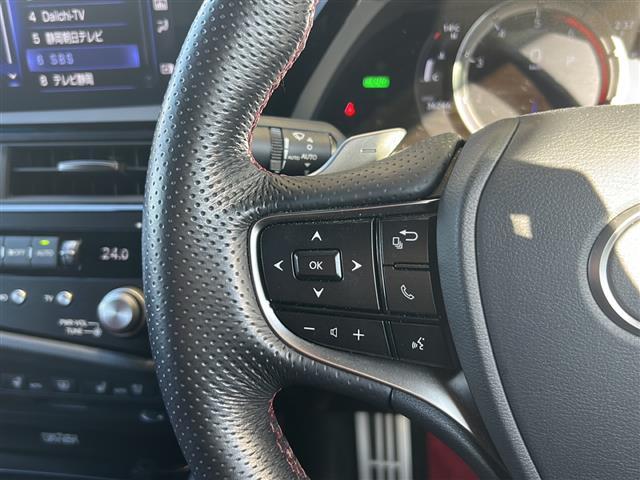 ES ES300h Fスポーツ TRDエアロ マフラー4本出し マークレビンソン デジタルアウターミラー 全方位カメラ パワートランク 前後ドラレコ レーダー探知機 黒/赤レザー 19インチAW オレンジキャリパー サンルーフ(8枚目)