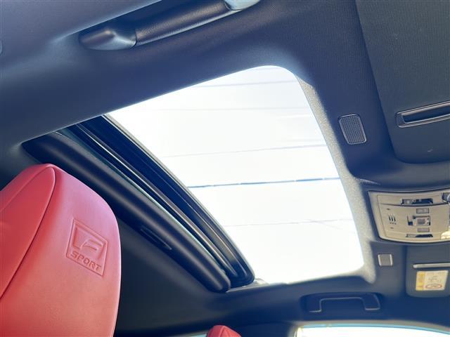 ES ES300h Fスポーツ TRDエアロ マフラー4本出し マークレビンソン デジタルアウターミラー 全方位カメラ パワートランク 前後ドラレコ レーダー探知機 黒/赤レザー 19インチAW オレンジキャリパー サンルーフ(17枚目)