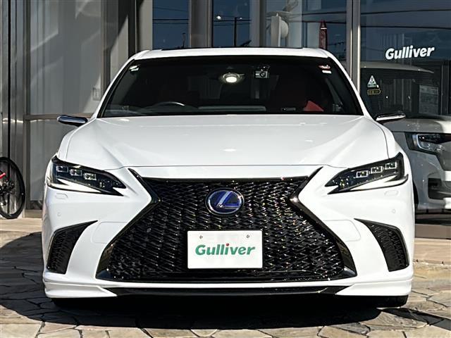 ES ES300h Fスポーツ TRDエアロ マフラー4本出し マークレビンソン デジタルアウターミラー 全方位カメラ パワートランク 前後ドラレコ レーダー探知機 黒/赤レザー 19インチAW オレンジキャリパー サンルーフ(33枚目)