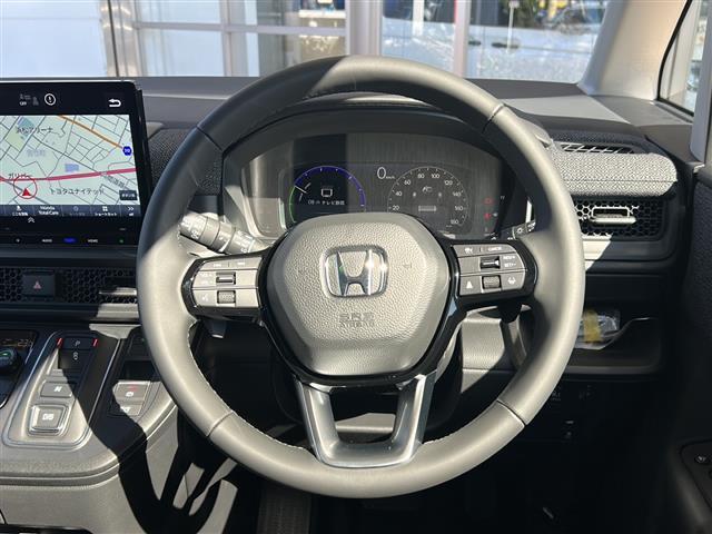 ステップワゴン e:HEVエアー EX 純正ナビ バックカメラ 2列目オットマン 後席フリップダウンモニター クリアランスソナー ブラインドスポット パワーテールゲート 後席エアコン シートヒーター 全列USB 純正16インチアルミ(5枚目)