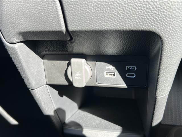 ステップワゴン e:HEVエアー EX 純正ナビ バックカメラ 2列目オットマン 後席フリップダウンモニター クリアランスソナー ブラインドスポット パワーテールゲート 後席エアコン シートヒーター 全列USB 純正16インチアルミ(17枚目)