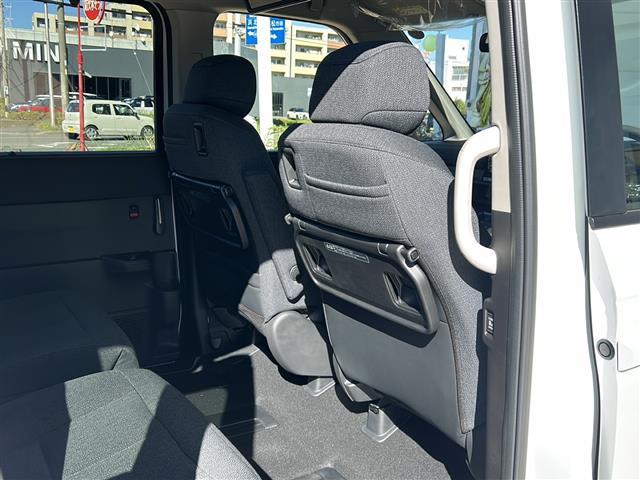 ステップワゴン e:HEVエアー EX 純正ナビ バックカメラ 2列目オットマン 後席フリップダウンモニター クリアランスソナー ブラインドスポット パワーテールゲート 後席エアコン シートヒーター 全列USB 純正16インチアルミ(22枚目)