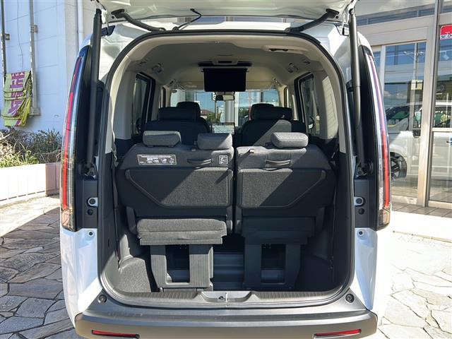 ステップワゴン e:HEVエアー EX 純正ナビ バックカメラ 2列目オットマン 後席フリップダウンモニター クリアランスソナー ブラインドスポット パワーテールゲート 後席エアコン シートヒーター 全列USB 純正16インチアルミ(30枚目)